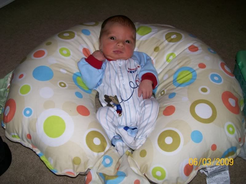 images of babies born at 35 weeks. Baby Born 35 Weeks - QwickStep