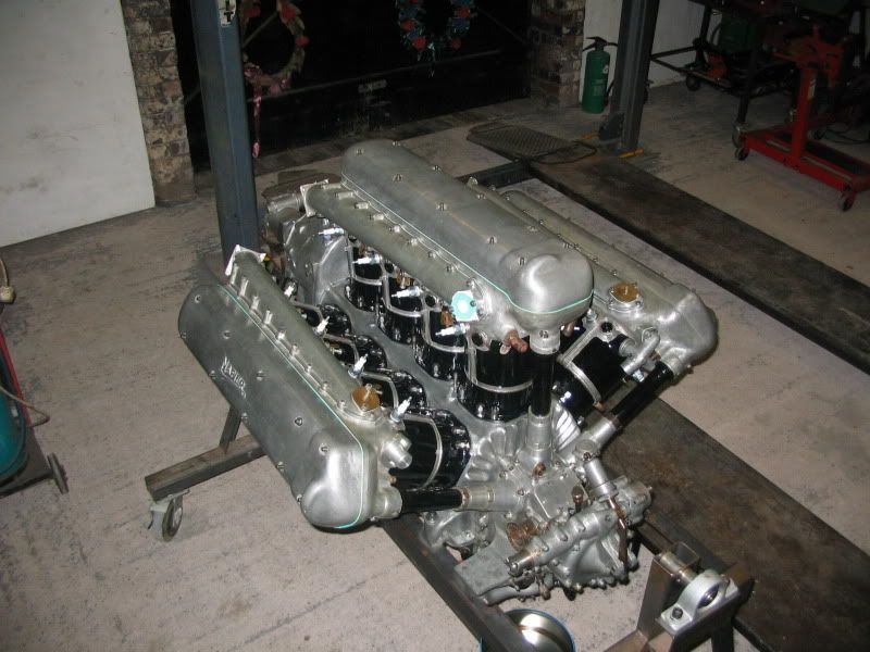 http://i70.photobucket.com/albums/i101/racer2_uk/NapierLion51383cylinderassembly014.jpg