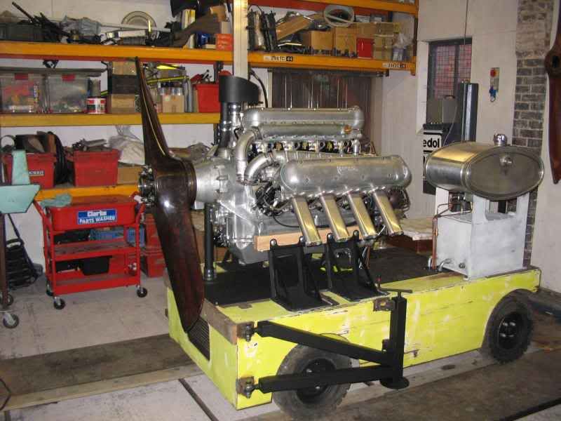 http://i70.photobucket.com/albums/i101/racer2_uk/NapierLion51383inletmanifolds6.jpg