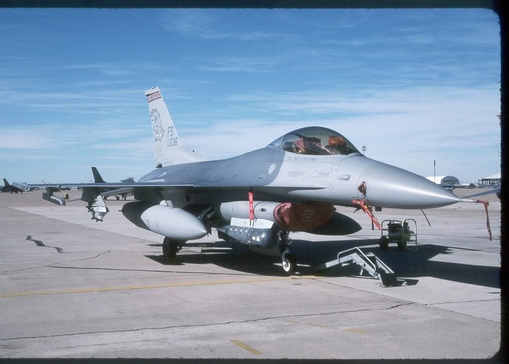 F-16C86-236FS.jpg