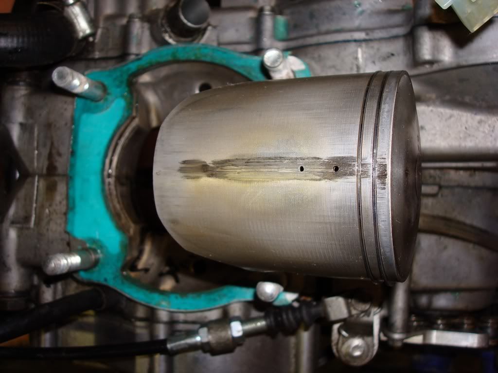 Piston and cylinder wear