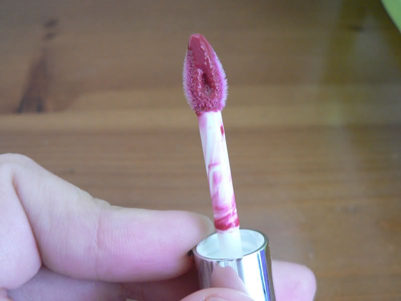 LorealGlamShineapplicator.jpg