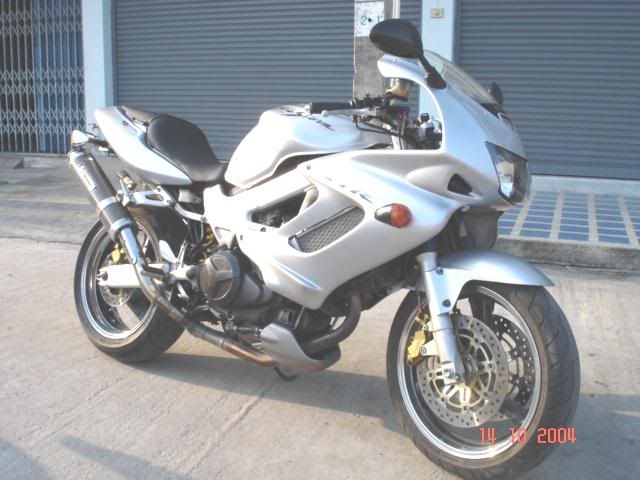 VTR1000.jpg