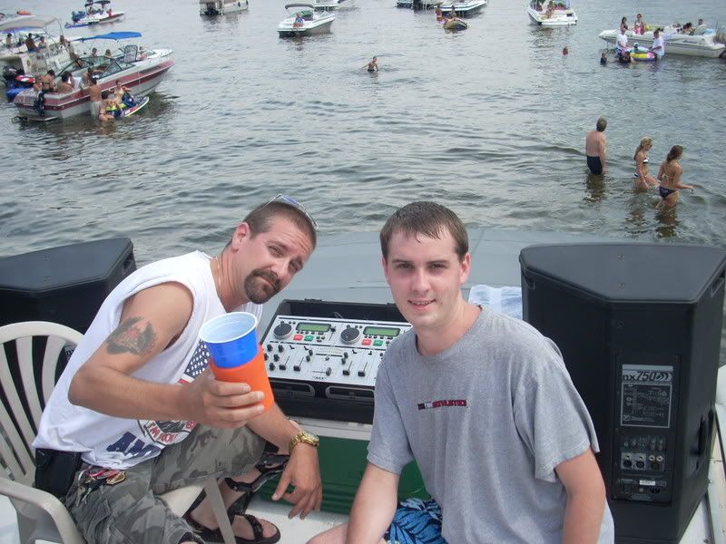 DJ ING ON LAKE Pictures, Images and Photos