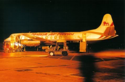 http://i70.photobucket.com/albums/i87/Southendheritage/Viscounts/vsaohmnight.jpg