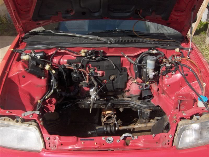 http://i70.photobucket.com/albums/i95/716proo/crxmotor003.jpg