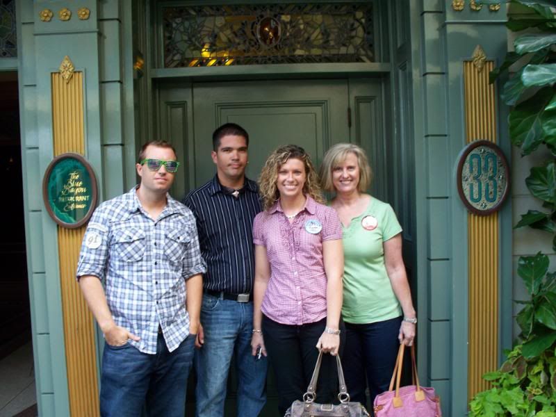 Door/doorbell for Club 33