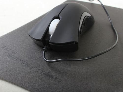Make-Razer-DeathAdder-Handle-better-than-Mamba-1.jpg