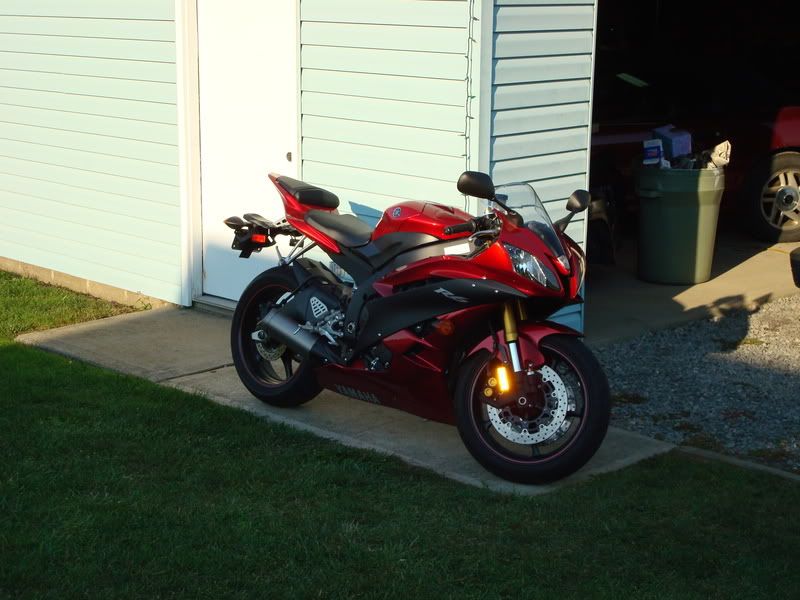 http://i70.photobucket.com/albums/i99/VEE6/My%20Bike/DSC00038.jpg