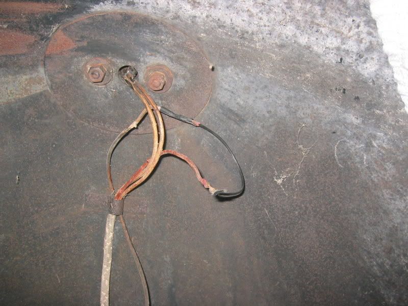7-20-07-FenderWiring002.jpg