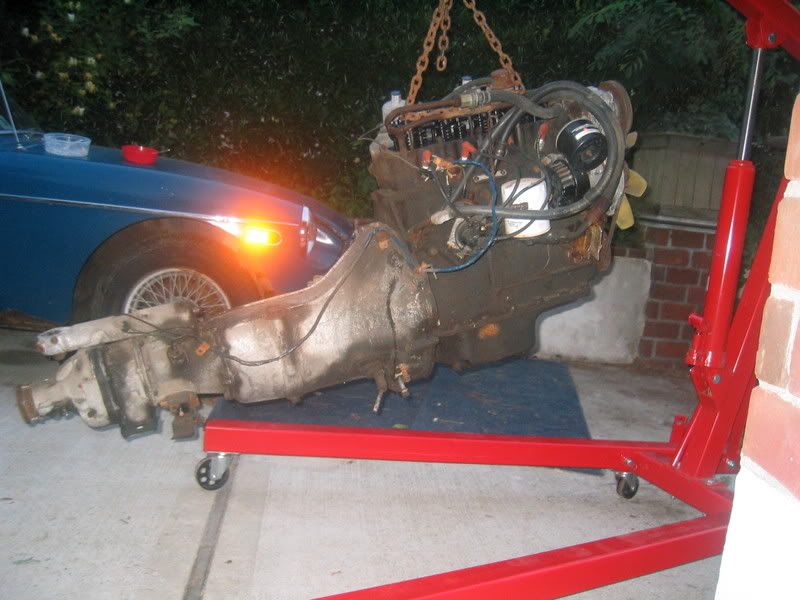 6-24-07-EngineRemoval010.jpg