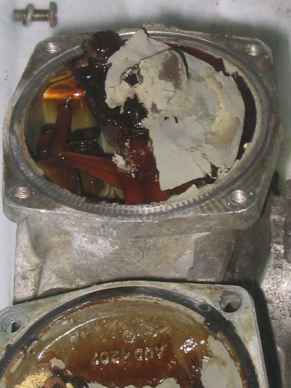 7-21-07-CarbDisassembly009.jpg